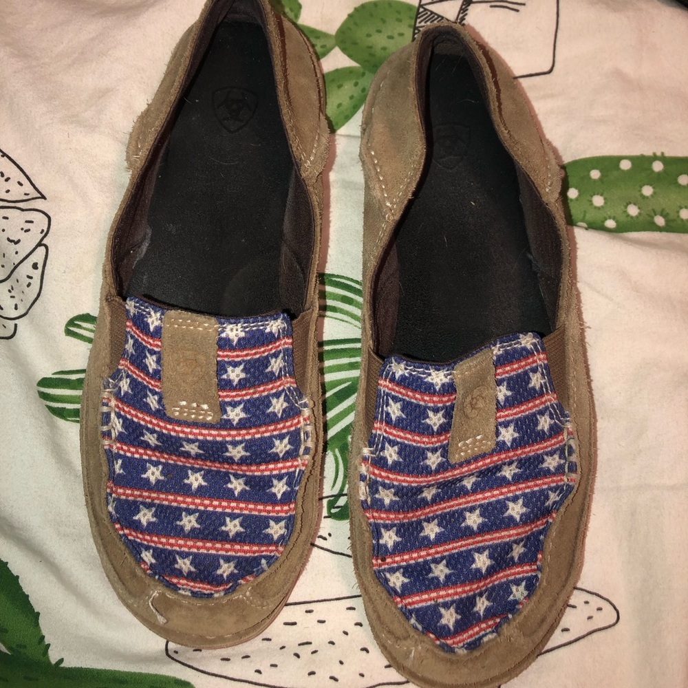 Ariat Cruisers
